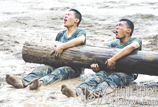 臨汾武警魔鬼訓練堪比大片