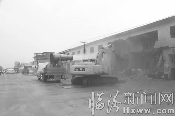 鼓樓南北街拓寬改造高河店段拆除6戶4000多平米建筑