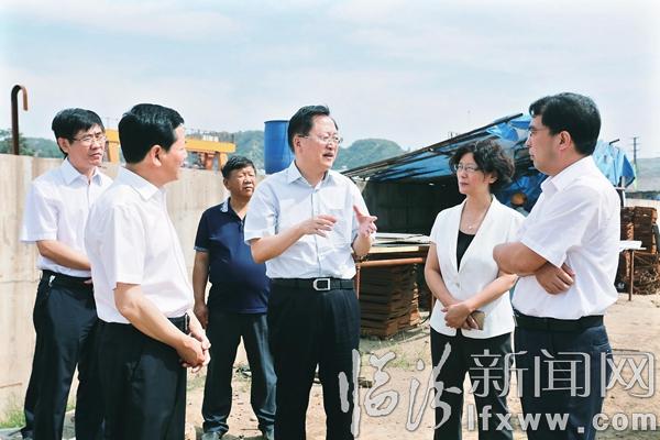 劉予強(qiáng):咬定目標(biāo) 搶抓機(jī)遇 強(qiáng)力推進(jìn)項(xiàng)目開工“百日攻堅(jiān)”