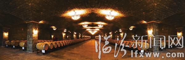 企業(yè)產(chǎn)業(yè)扶貧的戎子酒窖