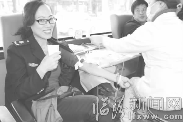 市道路運輸管理局職工參加團體無償獻血活動