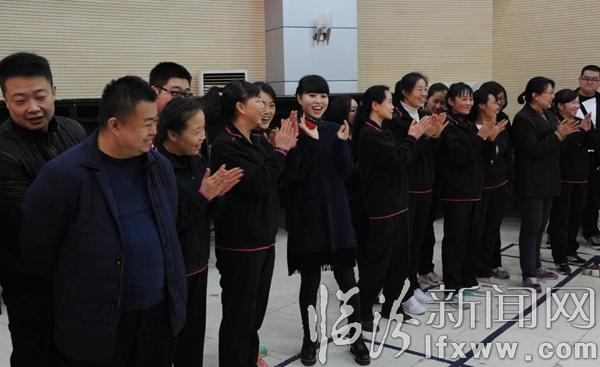 臨汾日?qǐng)?bào)社舉行記者節(jié)趣味運(yùn)動(dòng)會(huì)