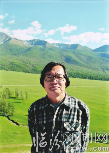 臨汾張行健:肩頭有責任 筆下有乾坤