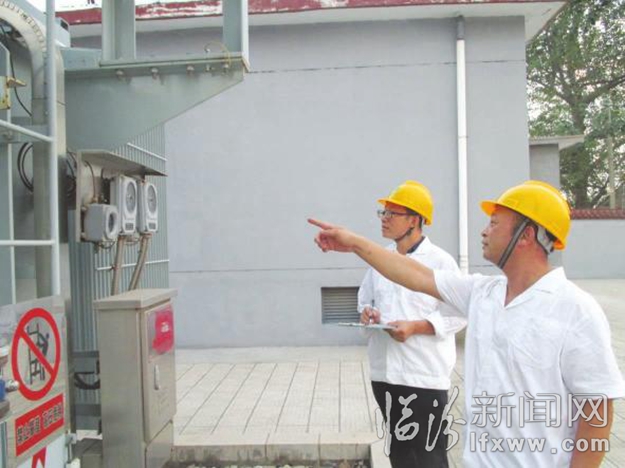 臨汾:考場外 有一種愛叫守護