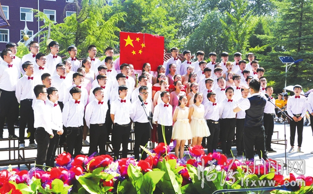 山西信息職業(yè)技術(shù)學(xué)院:紅歌嘹亮唱給黨