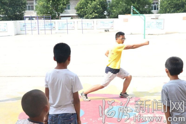 山西師大18名學子支教吉縣桑峨村