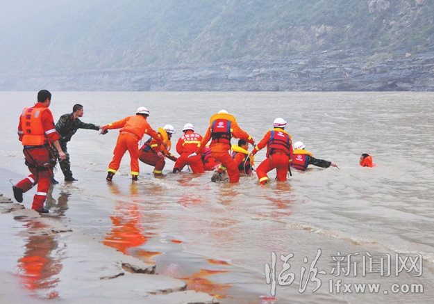 秦晉兩地聯(lián)手 解救9名被困人員